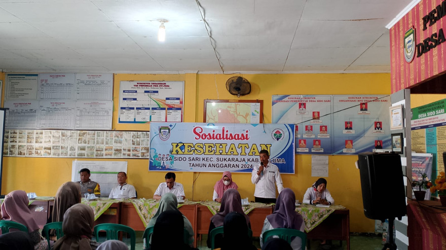 Sosialisasi Kesehatan dengan tema ilmu parenting (pola asuh anak) dan resiko hamil 4T (Terlalu Muda, Terlalu Tua, Terlalu Dekat, dan Terlalu Banyak.